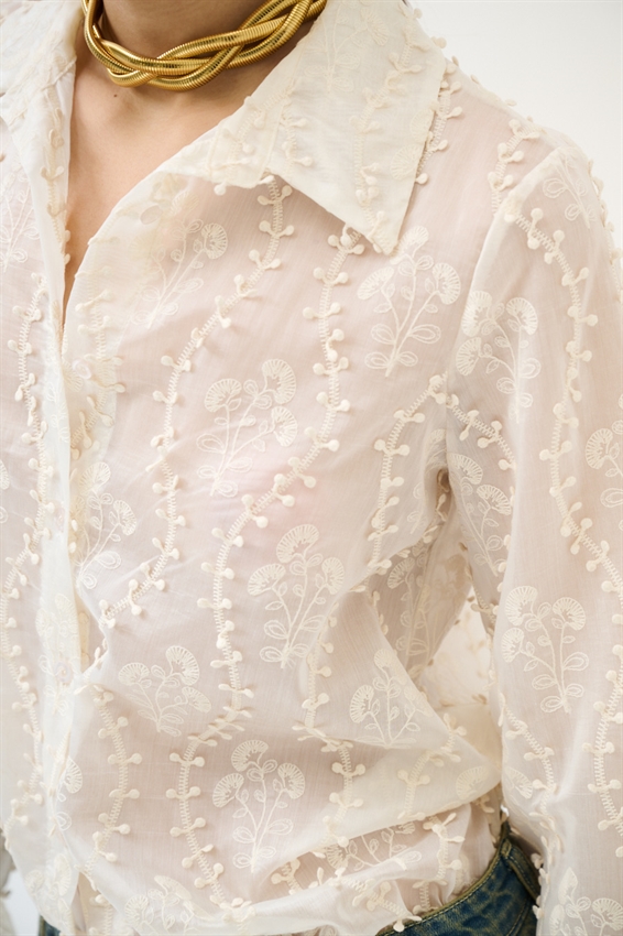 CAMICIA OVER CON RICAMO E NODO PANNA