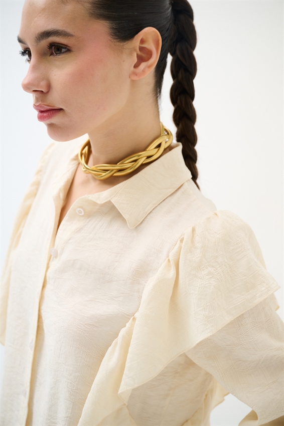 CAMICIA CON MAXI GALA SULLA SPALLA BURRO