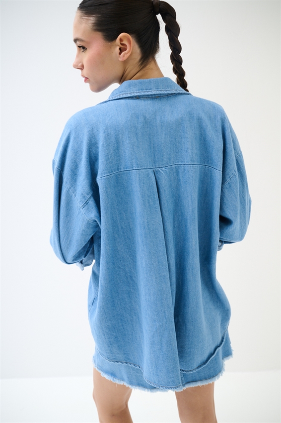 CAMICIA OVER IN DENIM CON TERMO ADESIVO BLU CHIARO