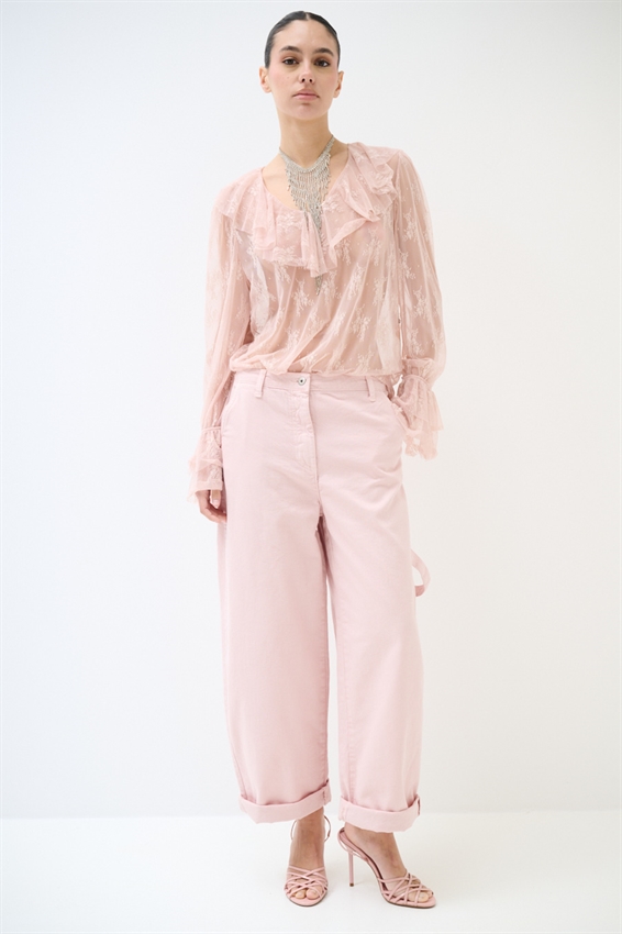 BLUSA SCOLLO V CON VOLANT PIZZO ROSA