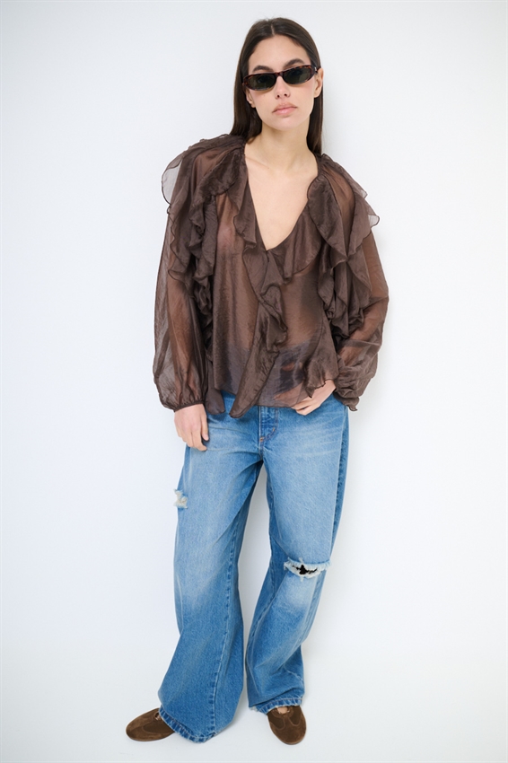 BLUSA CON SCOLLO A V E JABOT MORO