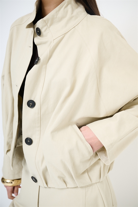 BOMBER CON COLLO ALTO SABBIA