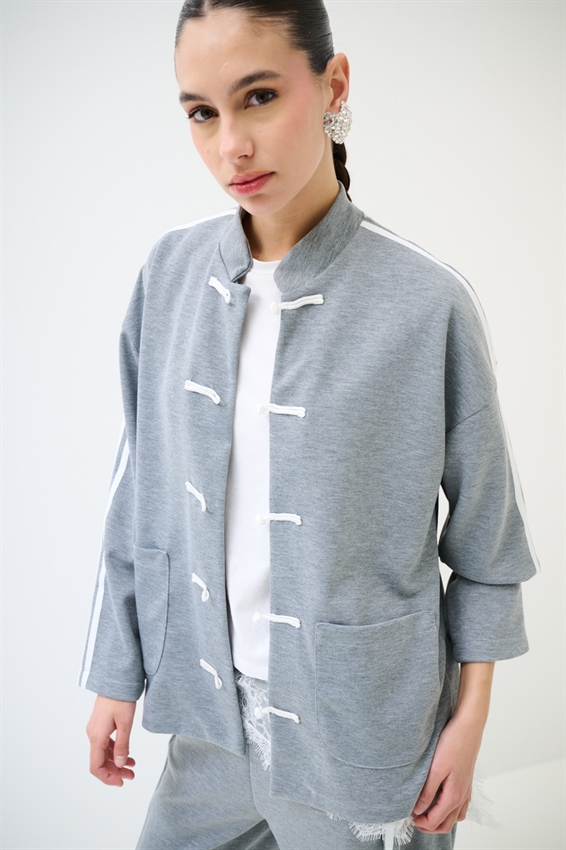 GIACCA KIMONO CON BANDE GRIGIO