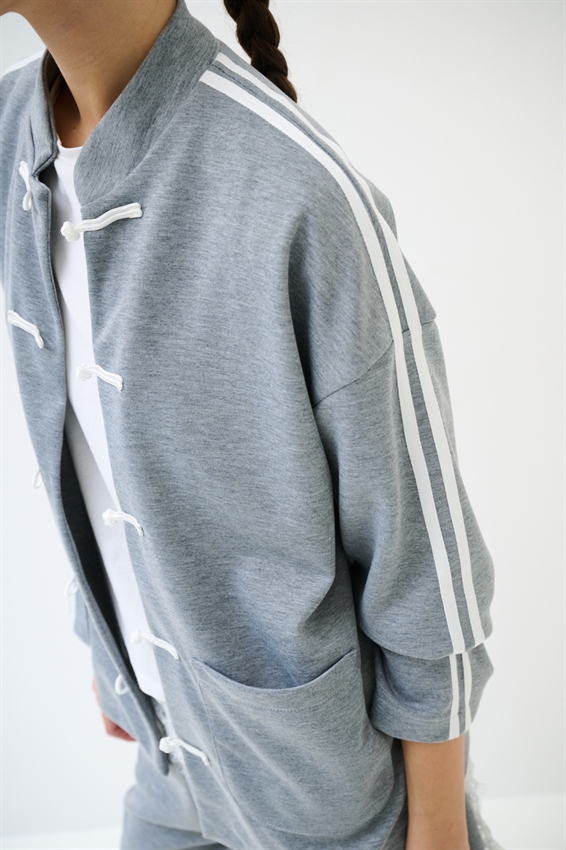 GIACCA KIMONO CON BANDE GRIGIO