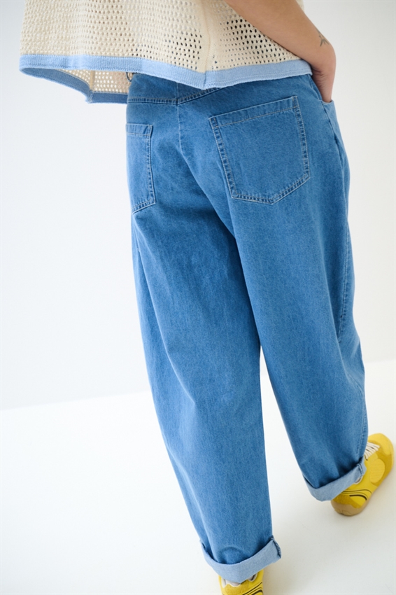 JEANS BALLOON CON CUCITURA DAVANTI BLU CHIARO
