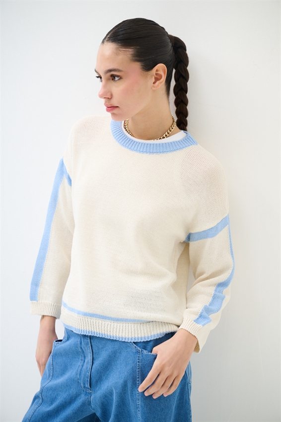 MAGLIA PARICOLLO CON INSERTI A CONTRASTO CELESTE