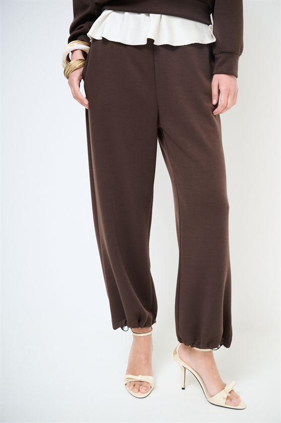 PANTALONE CON COULISSE SUL FONDO REGOLABILE MORO