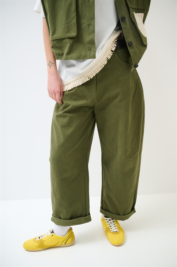 PANTALONE BALLOON CON TASCA UNCINETTO DIETRO VERDE MILITARE