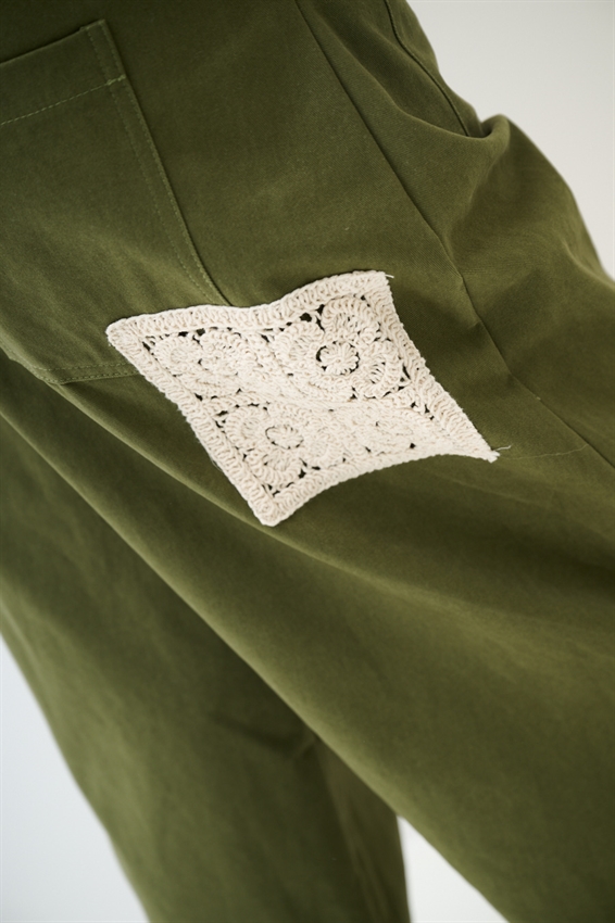 PANTALONE BALLOON CON TASCA UNCINETTO DIETRO VERDE MILITARE