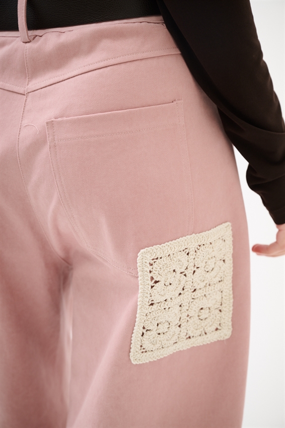 PANTALONE BALLOON CON TASCA UNCINETTO DIETRO ROSA