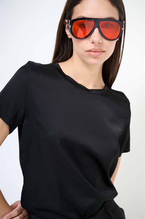 T-SHIRT MEZZA MANICA IN RASO VISCOSA NERO