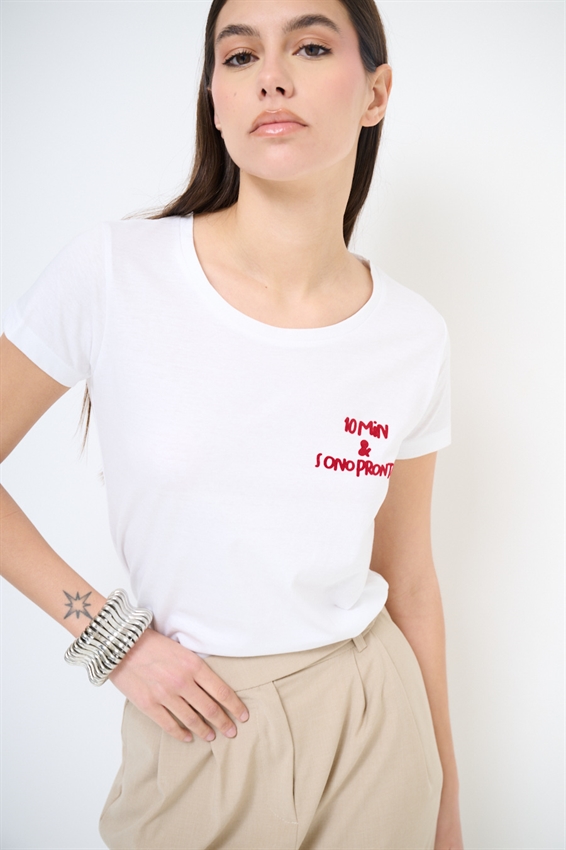 T-SHIRT BASIC STAMPA 10 MIN E SONO PRONTA BORDEAUX