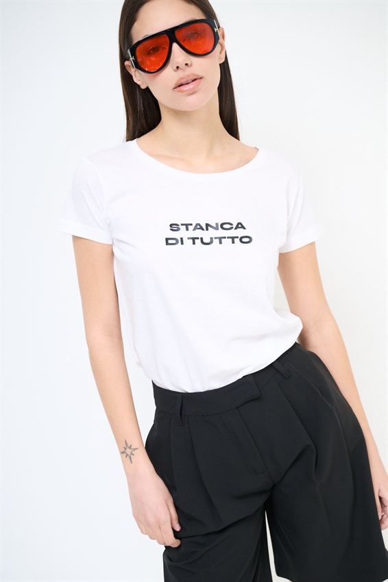 T-SHIRT BASIC STAMPA STANCA DI TUTTO BIANCO
