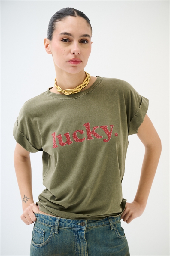 T-SHIRT CON STAMPA LUCKY EFFETTO VINTAGE VERDE MILITARE