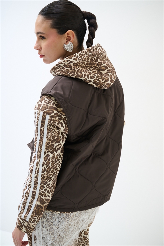 GILET TRAPUNTATO CON TASCHINI MORO