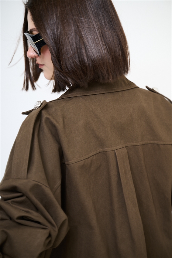 CAMICIONE OVER CON APPLICAZIONI MORO