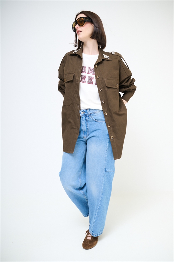 CAMICIONE OVER CON APPLICAZIONI MORO