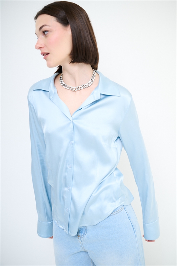 CAMICIA SCOLLO V IN RASO VISCOSA CELESTE