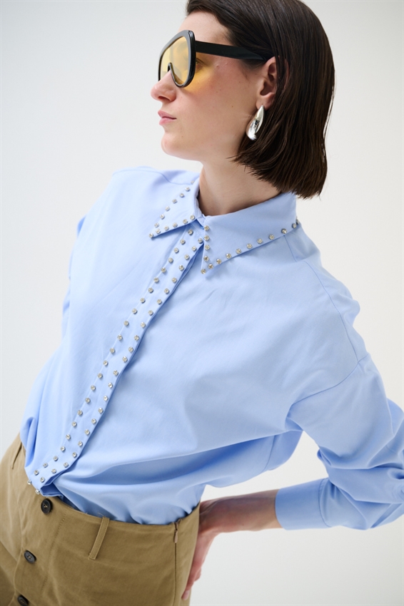 CAMICIA OVER OXFORD CON CASTONI CELESTE