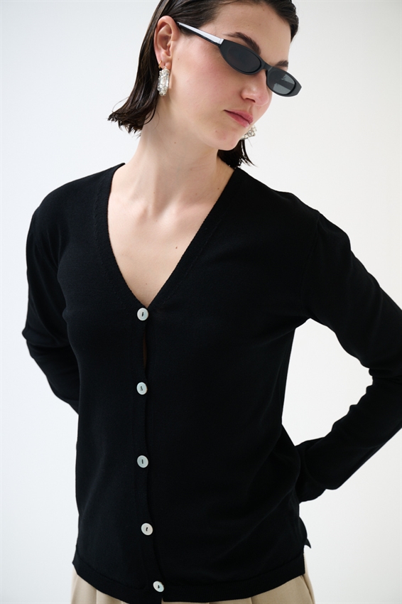 CARDIGAN MANICA LUNGA CON SCOLLO A V NERO