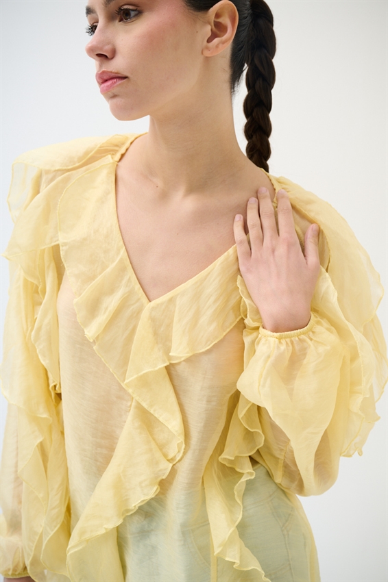 BLUSA CON SCOLLO A V E JABOT GIALLO