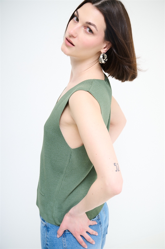 GILET CON BOTTONI A COSTINE VERDE MILITARE