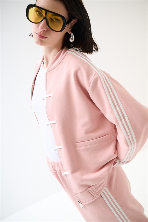 FELPA ZIP CON BANDE BIANCHE E ALAMARI ROSA