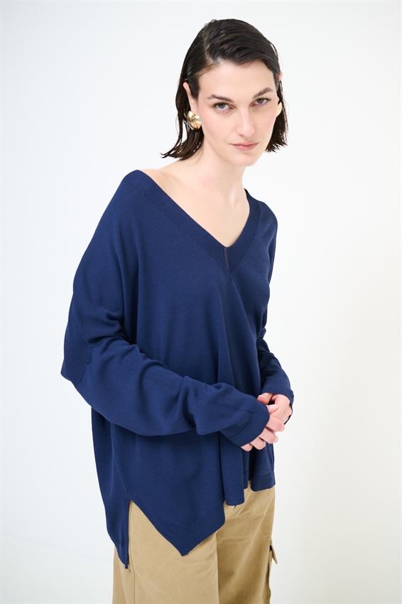 MAGLIA OVER SCOLLO V PROFONDO BLU