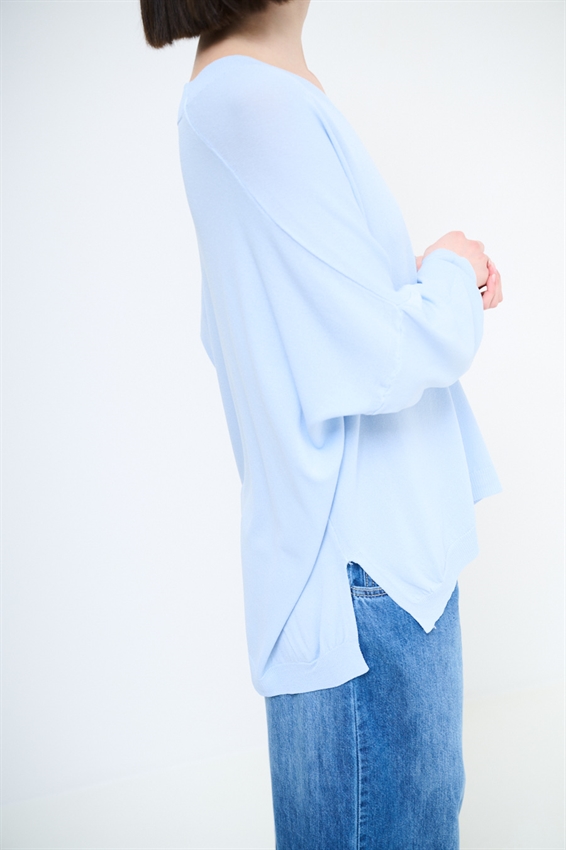 MAGLIA OVER SCOLLO V PROFONDO CELESTE