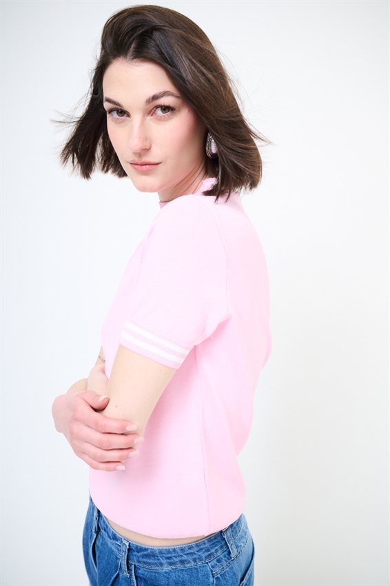 MAGLIA A MEZZA MANICA CON BORDO BICOLORE PINK