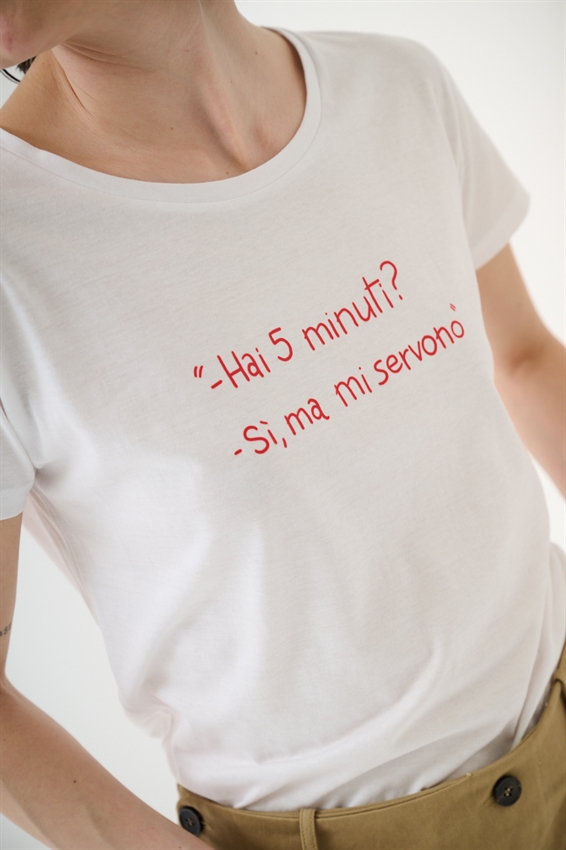 T-SHIRT CON STAMPA 5 MINUTI BIANCO