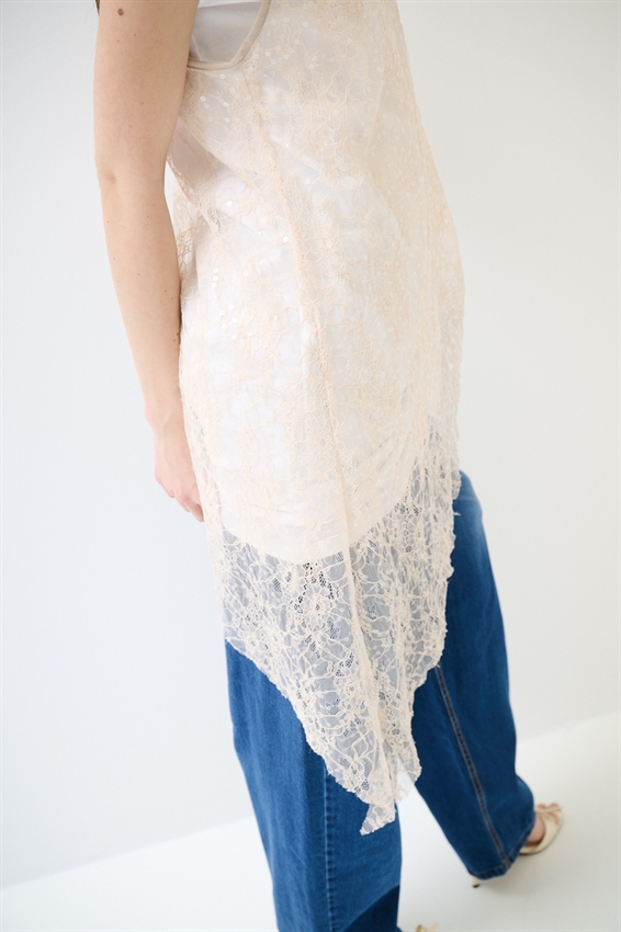 ABITO IN COTONE CON ABITO IN PIZZO