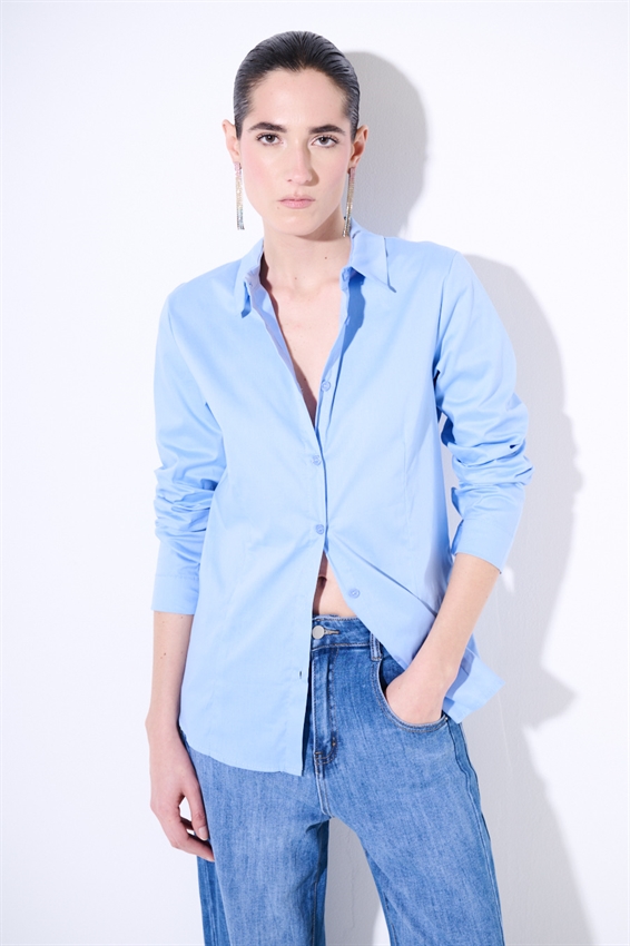 CAMICIA SLIM CON PINCE POPELINE