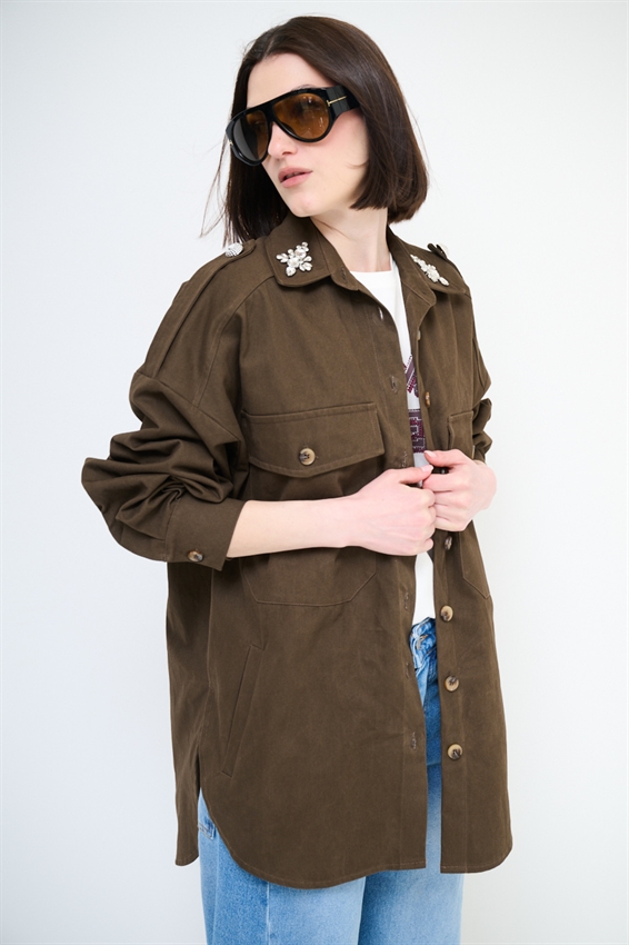 CAMICIONE OVER CON APPLICAZIONI