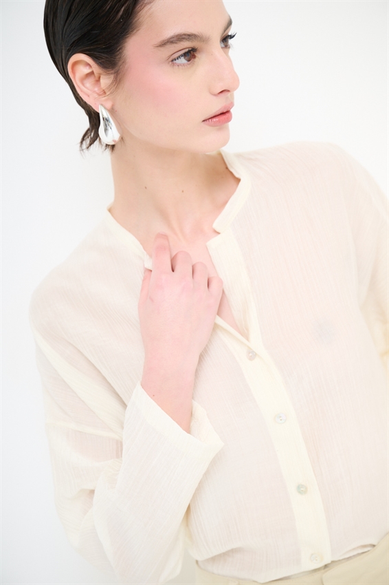 CAMICIA OVER CON COLLO COREANA E NODO