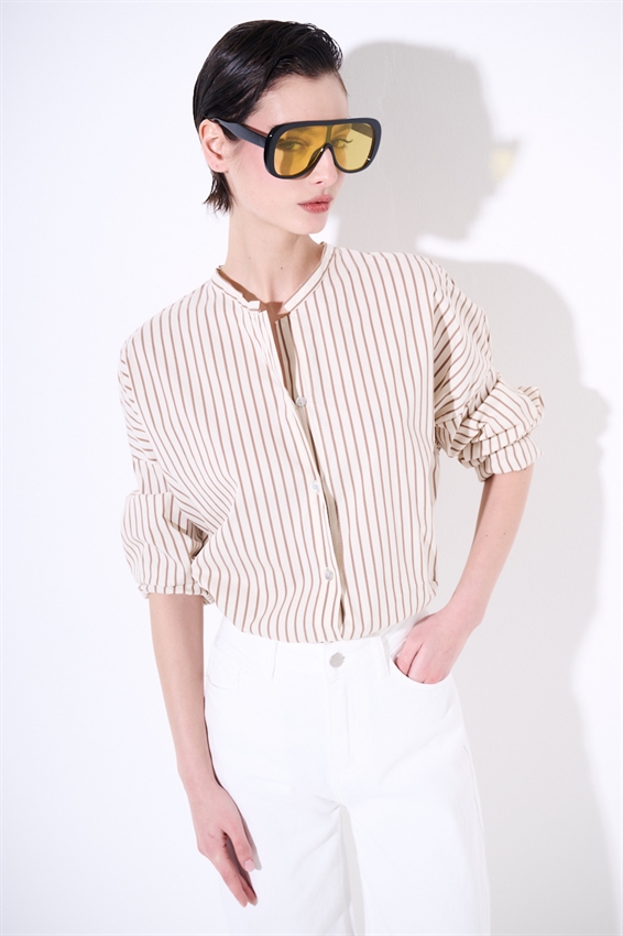 CAMICIA RIGATA A OVETTO COLLO COREANA