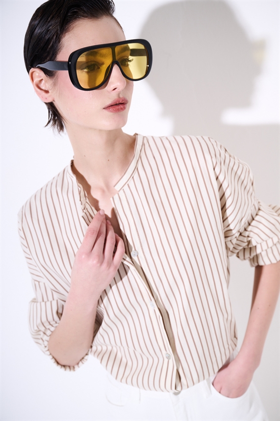 CAMICIA RIGATA A OVETTO COLLO COREANA