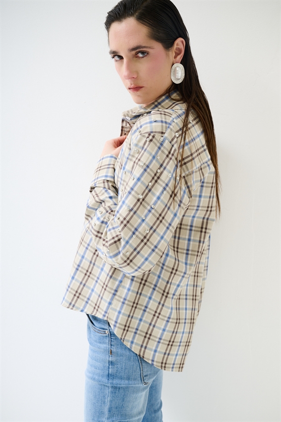 CAMICIA OVERSIZE A FANTASIA CON CASTONI