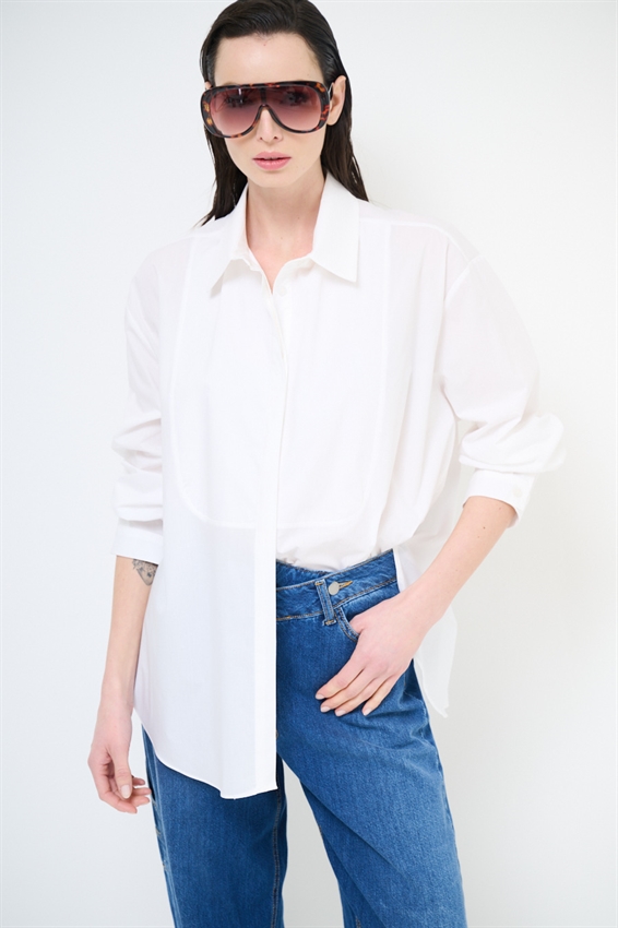 CAMICIA OVER CON RICAMO AMAMI SUL RETRO