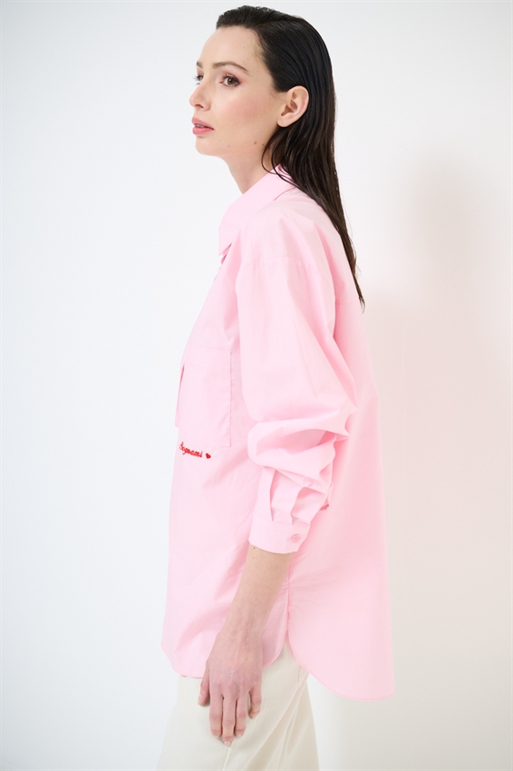 CAMICIA CON TASCHINO E RICAMO SOGNAMI SUL DAV.