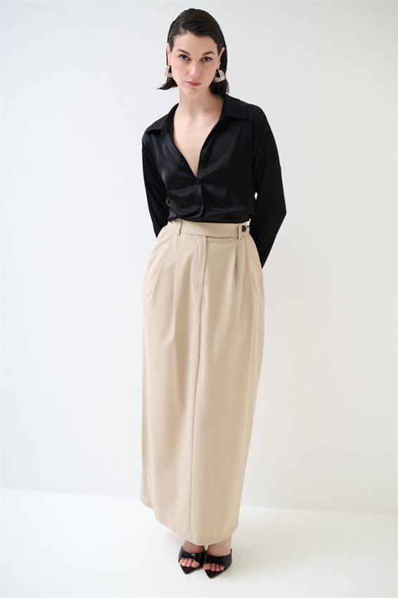 CAMICIA SCOLLO V IN RASO VISCOSA