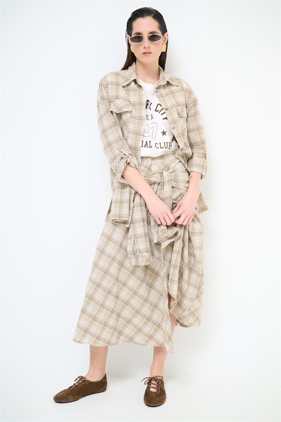 CAMICIA A QUADRI CON TASCHE E SPACCHI