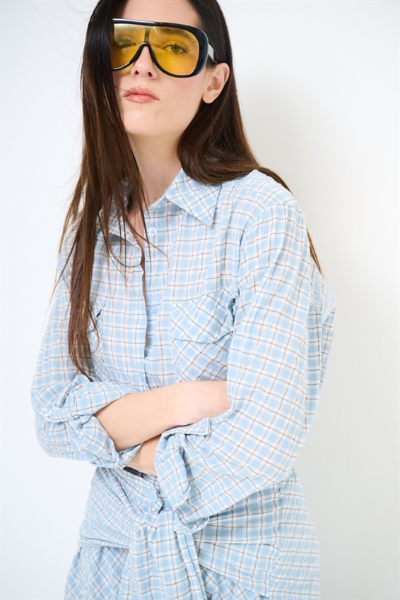 CAMICIA A QUADRI CON TASCHE E SPACCHI