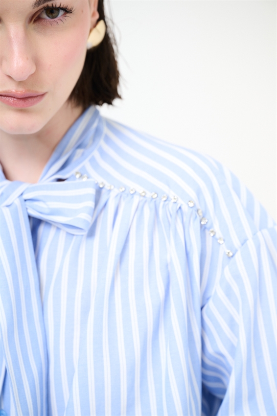 CAMICIA OVER RIGA CASTONI + FIOCCO