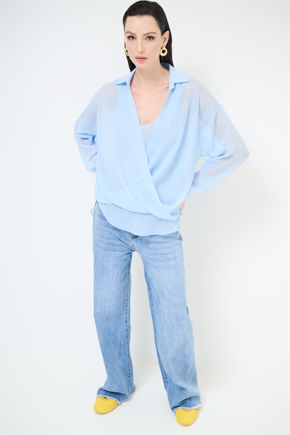 BLUSA CON INCROCIO DAV. E CON CANOTTA