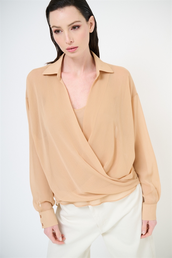 BLUSA CON INCROCIO DAV. E CON CANOTTA