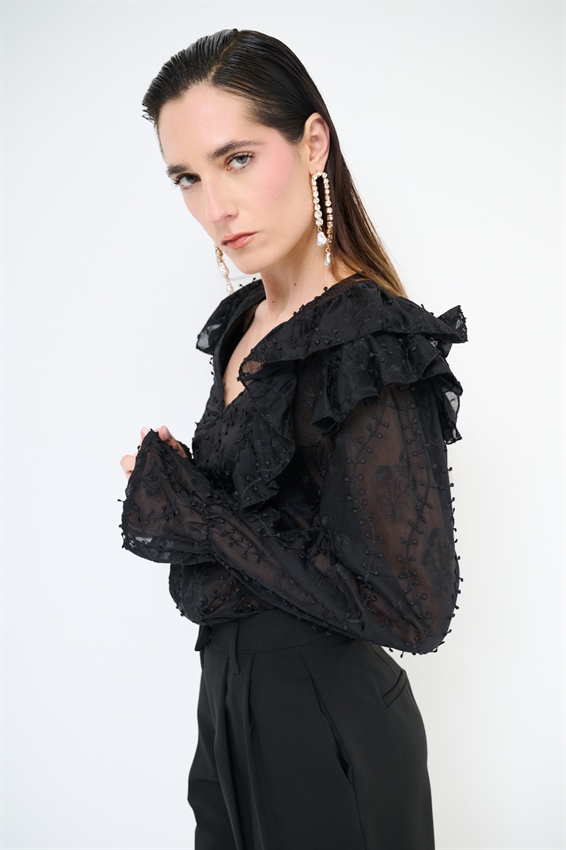 BLUSA CON RICAMO E SCOLLO A V