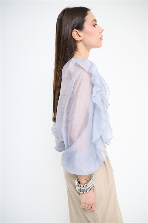 BLUSA CON SCOLLO A V E JABOT