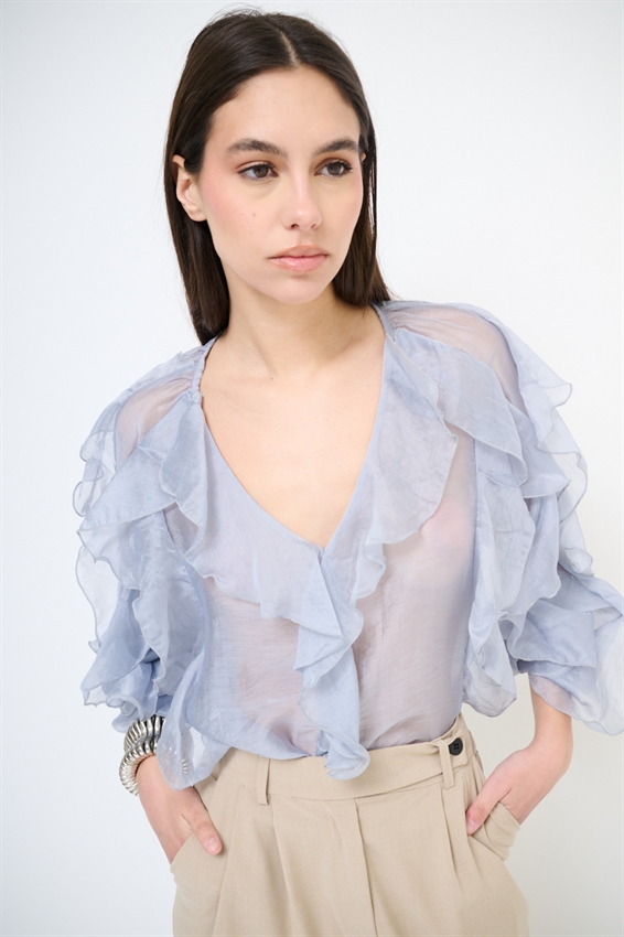 BLUSA CON SCOLLO A V E JABOT