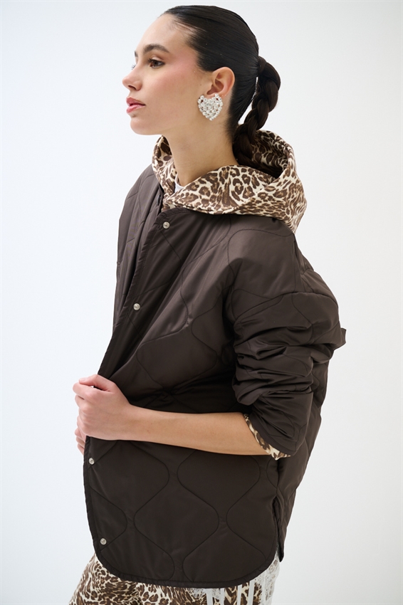 GIACCA TRAPUNTATA CON BOTT. AUTOMATICI